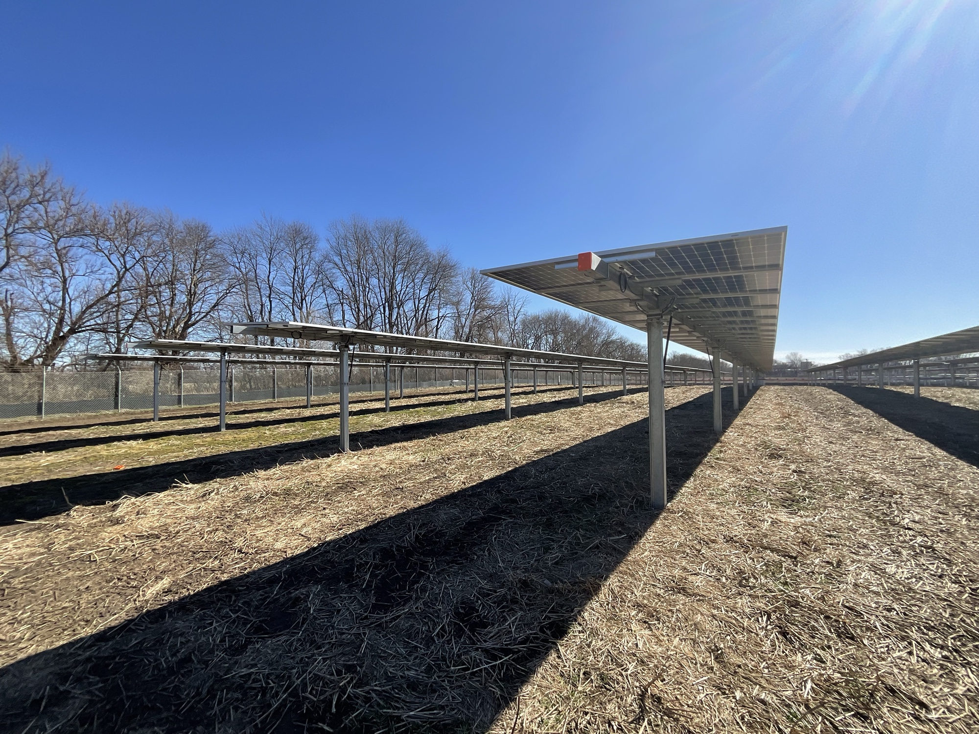 A Summit Ridge Energy community solar project located in Momence, Illinois using domestically manufactured Qcells modules.