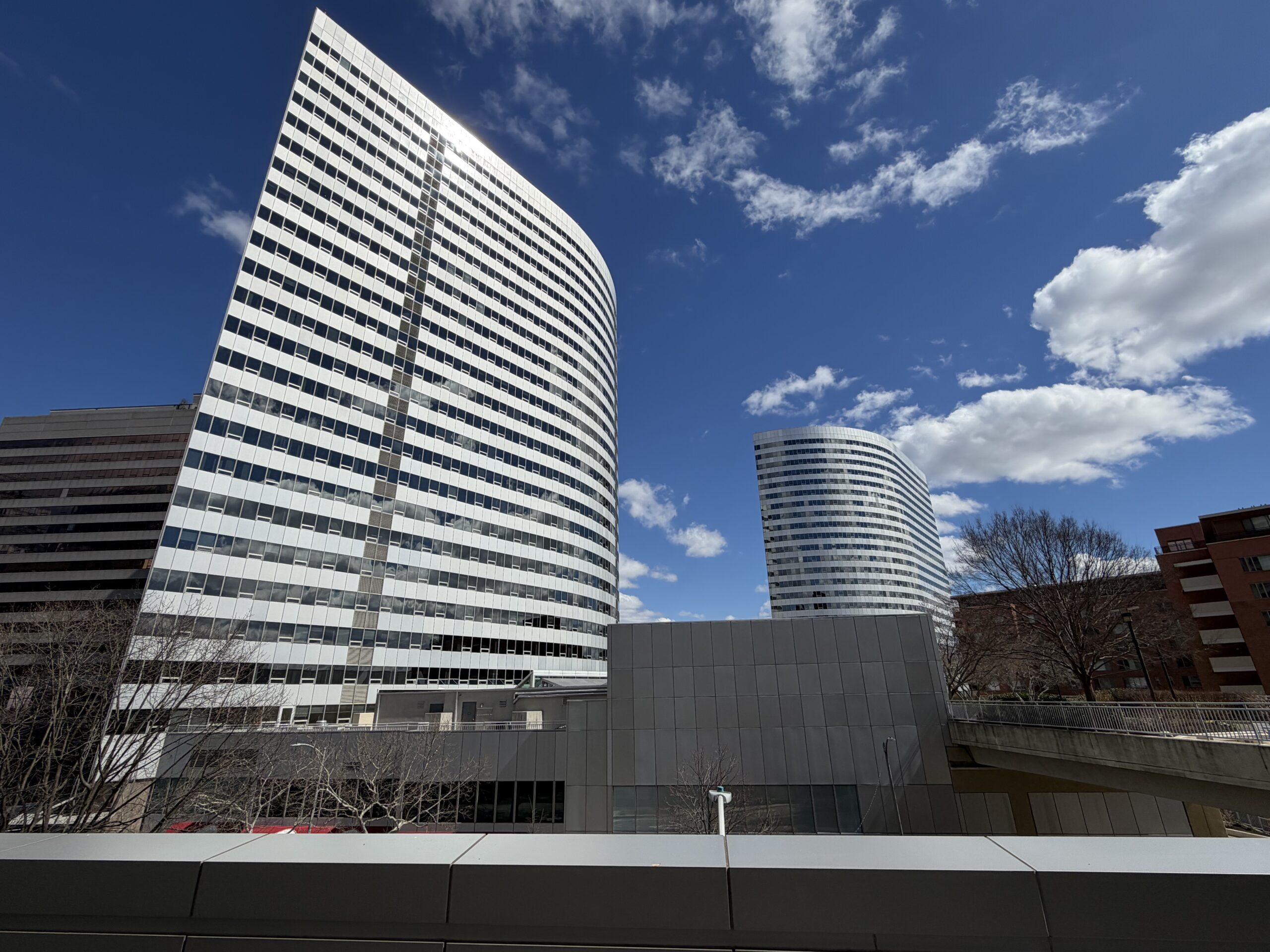 Rosslyn_Twin_Towers_03